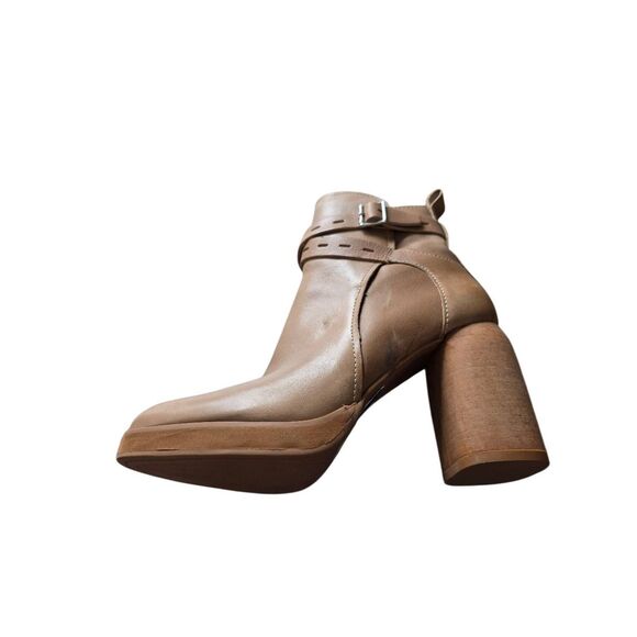 Lucky Brand Ankle Boots Size 7.5 Tan Block Heel Leather Upper - Picture 8 of 9